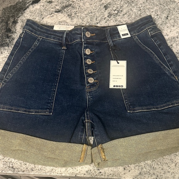 Judy Blue high waisted cuffed button fly shorts square back pockets NWT size‎ XL - Picture 2 of 5